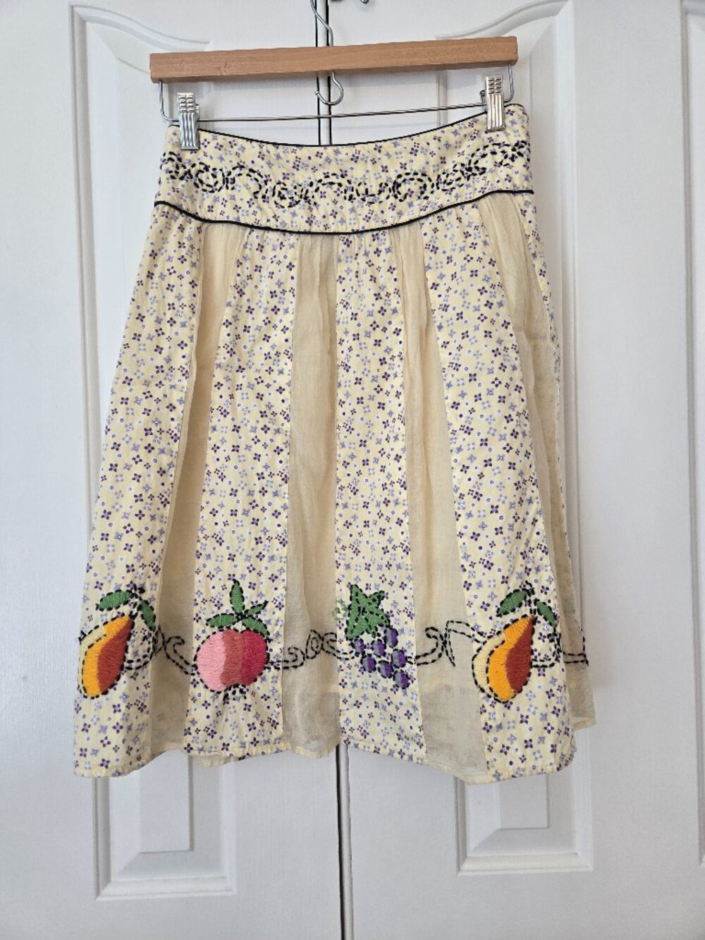 Persaman Petite New York skirt